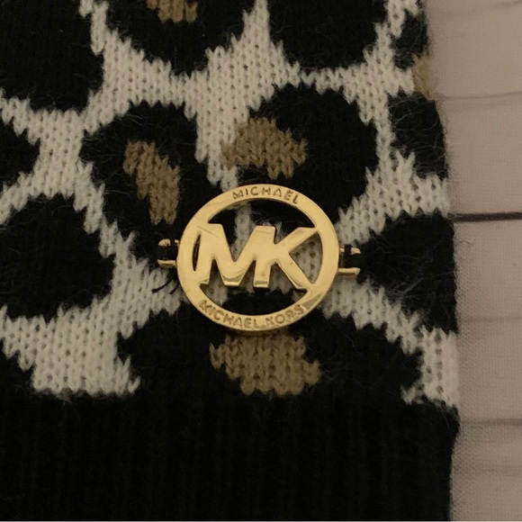 Michael Kors Leopard Cheetah Print Beanie Knitted Hat NWOT - Picture 3 of 9